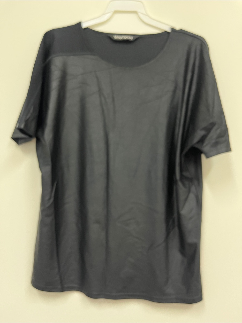 Rufskin Men's Black Short-Sleeve Crew Neck Shirt size M